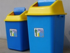 塑料果皮箱 環保設備中的城市衛士